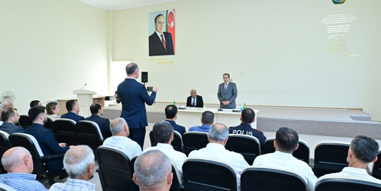 Taleh Qaraşov Haftoni qəsəbəsinin, Xanlıqlı və Talışlı kəndlərinin sakinlərinin qayğı və problemlərini dinləyib