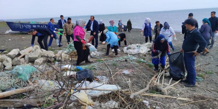 Xəzər dənizinin Lənkərandan keçən bütün sahil zolağı boyunca ekoloji aksiya keçirilib