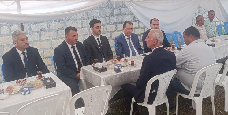 Taleh Qaraşov şəhid Ələkbərov İlqarın anasının  hüzr mərasimində iştirak edib
